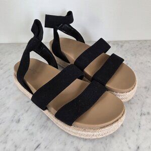 Universal Thread Margie Strappy Platform Sandals